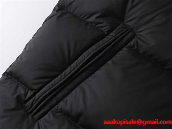 クラシックブラック 定番人気 大ロゴ付き モンクレール スーパーコピー ダウンジャケット Moncler 冬の定番