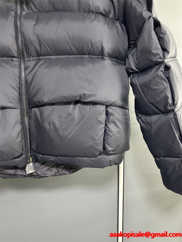 ブラック 大ロゴ ショートモデル モンクレール 偽物 ダウンジャケット 秋冬トレンドモデル Moncler 2025秋冬