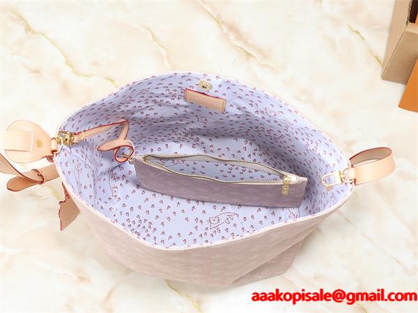 Louis Vuitton 冬のコンパニオン ベージュ コンパクトデザイン 2WAY仕様 ルイヴィトン 偽物 バケットバッグM25727　 LV Travels With