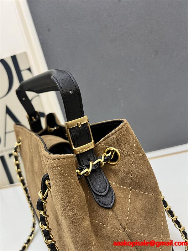 2025秋冬 ベージュ & ブラック コントラストデザイン チェーンアクセント シャネル 偽物 トートバッグ
