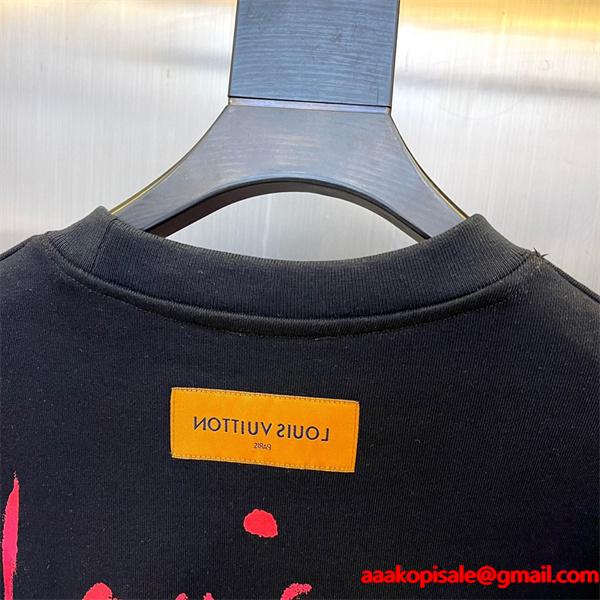 トレンド感抜群 おしゃれデザイン Louis Vuitton ルイヴィトン 偽物 ハート ロゴ パーカー ホワイト 