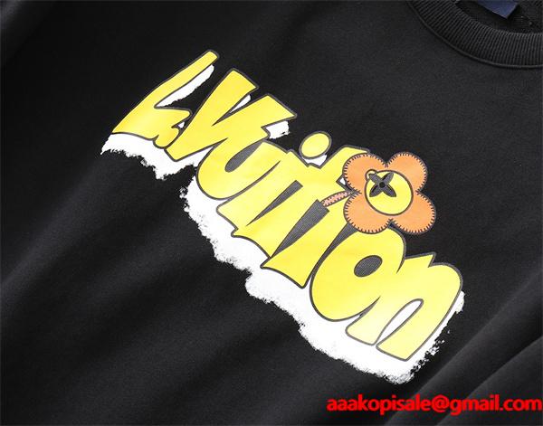 Louis Vuitton ルイヴィトン コピー ブラック ロゴパーカー 通販限定 2025秋冬人気 防寒トレンド 高級感