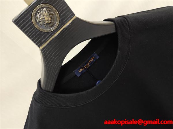 2025秋冬新作 柔らか上品 高品質 ホワイトグラデーションロゴ Louis Vuitton ルイヴィトン コピー パーカー