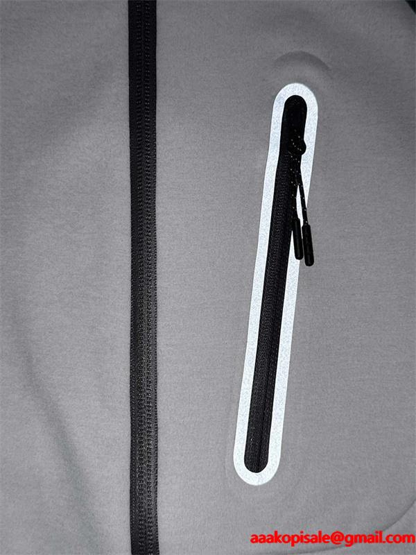 2025秋冬注目 スポーティスタイル グレーブラックコンビ Louis Vuitton ルイヴィトン コピー ジャケット