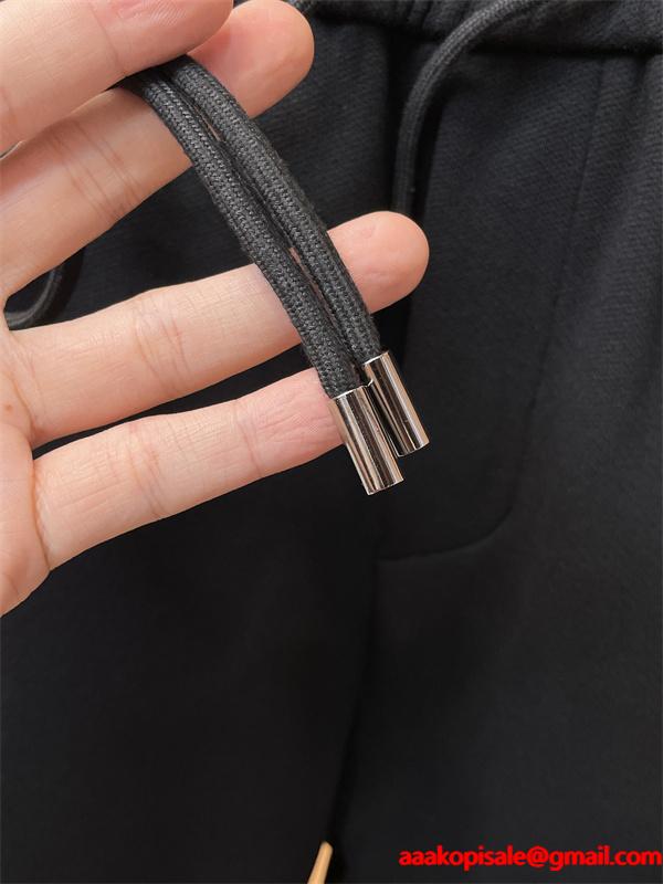 Louis Vuitton ルイヴィトン コピー スウェットパンツ2025秋冬新作 ブラック モノグラムロゴデザイン ブラック