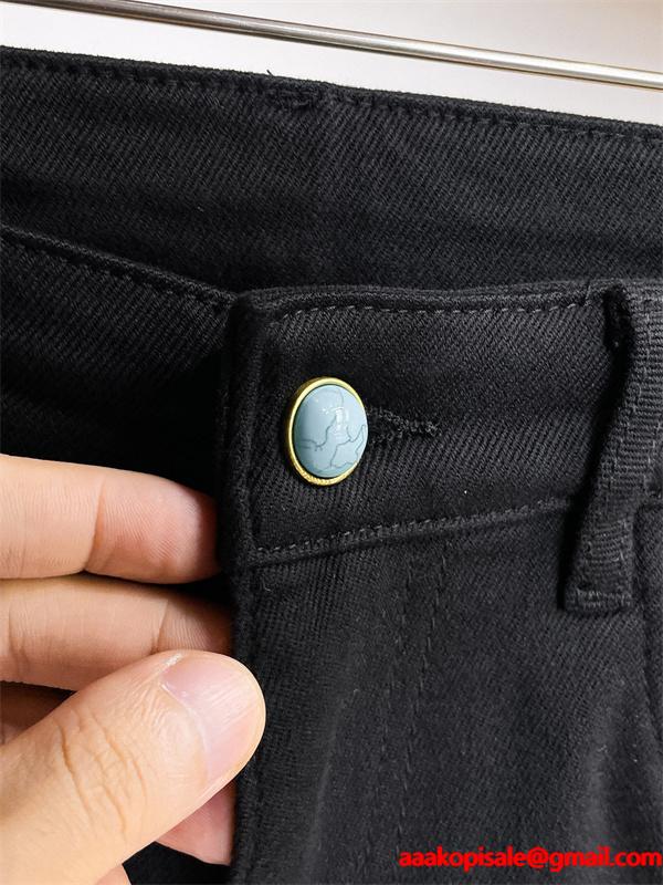 Louis Vuitton ルイヴィトン コピー ブラックデニム 秋冬スタイルおすすめ  モノグラム刺繍デザイン 