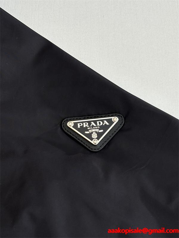 2025秋冬新作 ブラック シンプルデザイン 高品質 人気 コピー ナイロンジャケット Prada プラダ