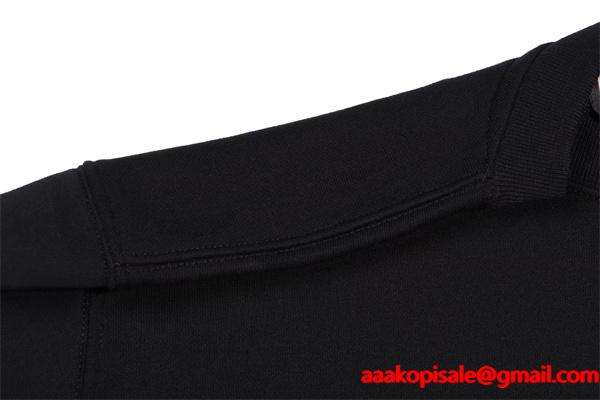 冬新作 ブラック ブルーロゴデザイン エレガント スタイリッシュ コピー スウェット Prada プラダ 