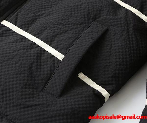 最新作 ブラック Prada プラダ ラインデザイン 防風 機能性 偽物 ダウンジャケット 保温性 高級