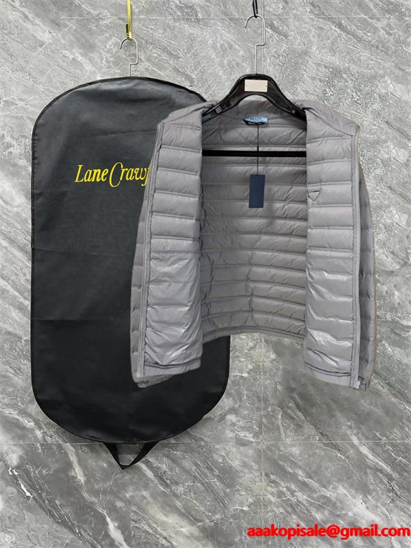 2025秋冬人気 ブラック シンプルスタイル 軽量 快適 Prada プラダ コピー ダウンジャケット 今季注目