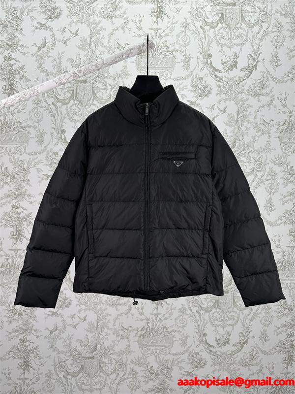 最新作 ネイビー クラシックシルエット 耐寒 優良 Prada プラダ スーパーコピー ダウンジャケット
