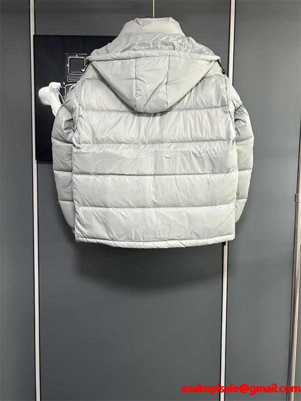 マットディープブラックカラー PRADA プラダ コピー ダウンジャケット 静寂暖保 2025秋冬万能 話題