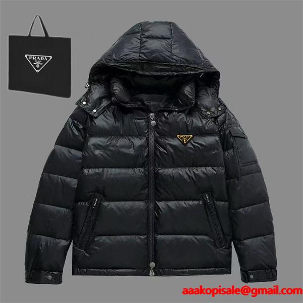 チャコールブラック軽量シンプル 落ち着き 2025秋冬万能 PRADA プラダ コピー ダウンジャケット 売れ筋ワード