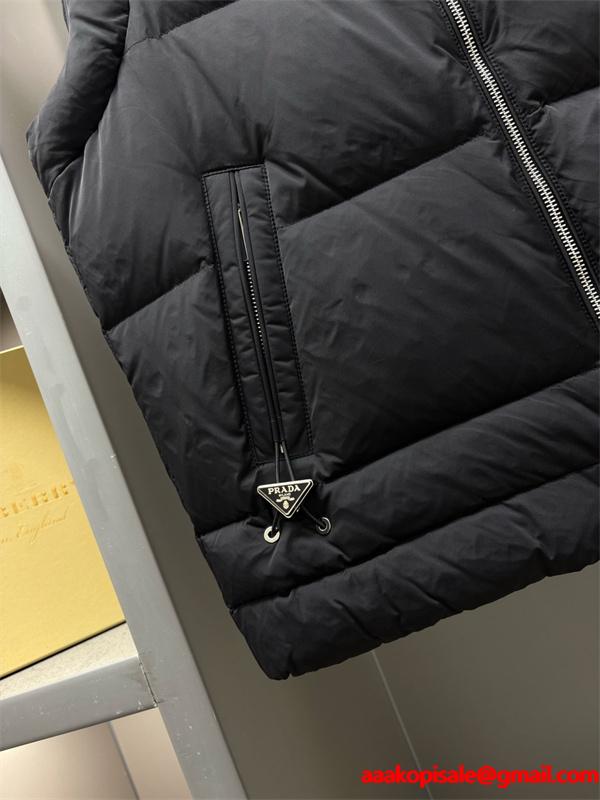 PRADA プラダ スーパーコピー ホワイト ダウンベスト パーカー付き 高品質 2025秋冬アイテム