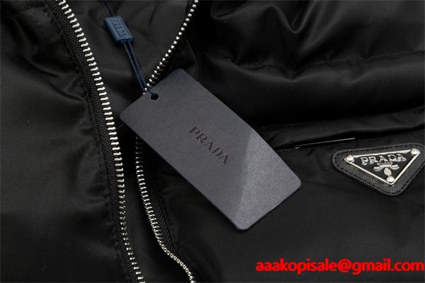 ブラック ダウンベスト ハイネック 高品質秋 PRADA プラダ 偽物 冬定番アイテム