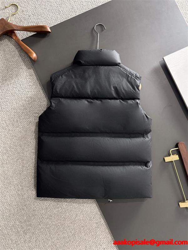 高品質 N 級品 2025秋冬アイテム プラダ PRADA 偽物 ダークグレーダウンベスト ズッパーフロント