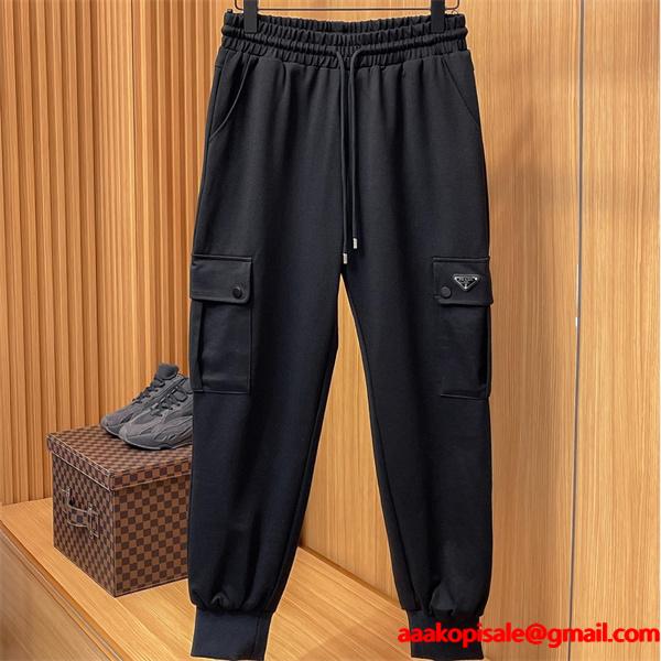 プラダ PRADA 偽物 ブラックカーゴパンツ トライアングルロゴアクセント 高品質カジュアルボトム