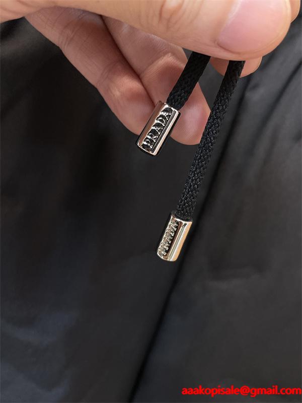 ブラック ダウンパンツ クォイル縫製 束脚 高品質2025秋冬ボトム PRADA スーパーコピー プラダ 