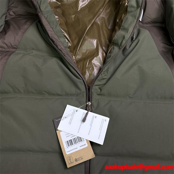 高品質2025秋冬アウター The North Face ザノースフェイス 偽物 黒灰拼色 ダウンジャケット クラシックモデル