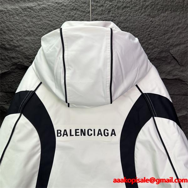 ブラックハードシェル ユーティリティ機能的 BALENCIAGA バレンシアガ 偽物 アウター  季節限定モデル