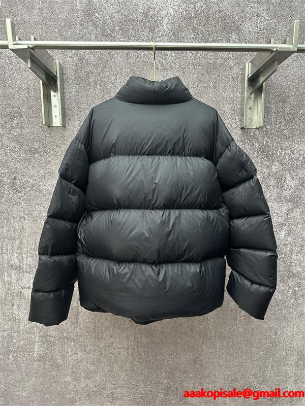 BALENCIAGA ブラックパフ型 クラシック無難 バレンシアガ コピー ダウンジャケット 秋冬高品質アウター