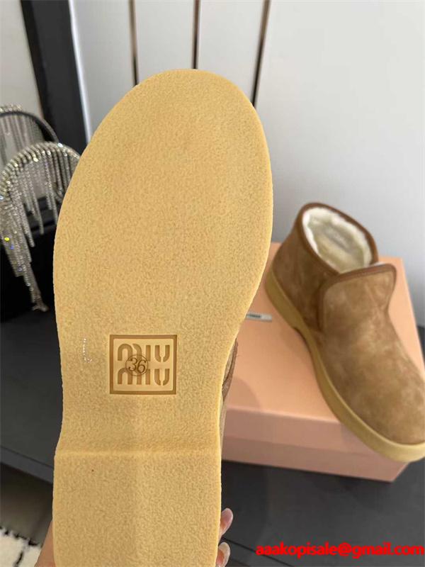 Miu Miu ミュウミュウ コピー 激安 秋冬新作 羊毛 Snow Boots レディース 防寒 スエード ショート丈 雪地靴 ふわふわ裏毛