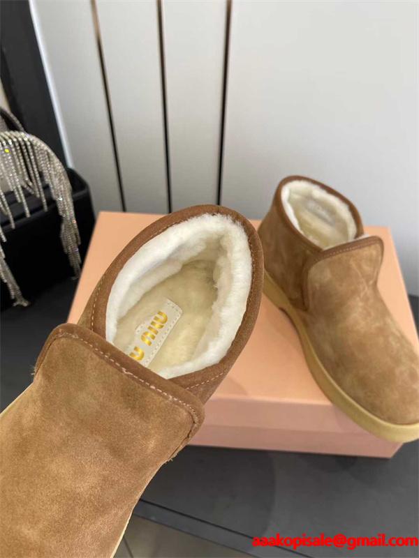 Miu Miu ミュウミュウ コピー 激安 秋冬新作 羊毛 Snow Boots レディース 防寒 スエード ショート丈 雪地靴 ふわふわ裏毛