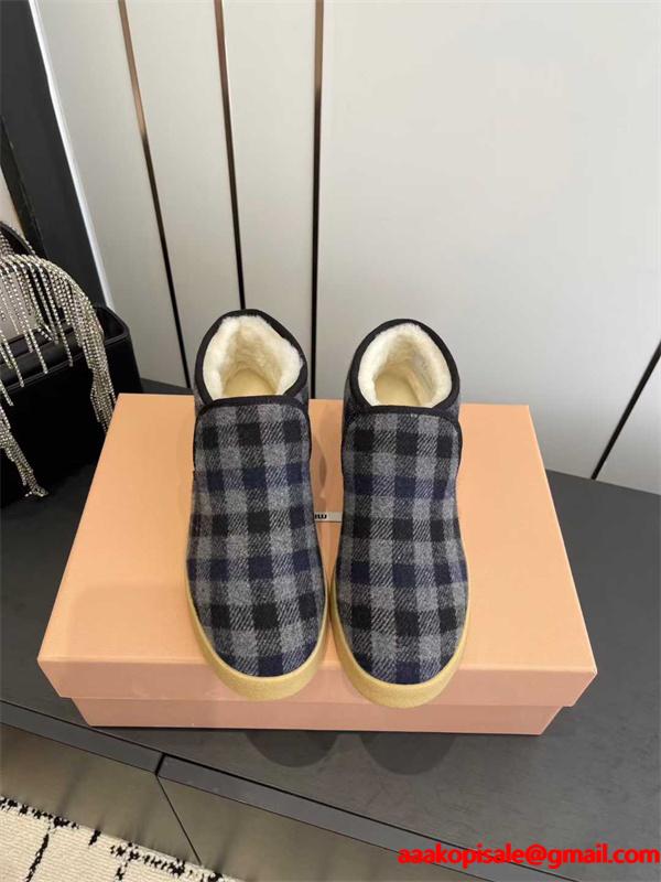 Miu Miu ミュウミュウ コピー 激安 秋冬新作 羊毛 Snow Boots レディース 防寒 スエード ショート丈 雪地靴 ふわふわ裏毛