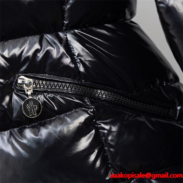 ブラック光沢感 シックデザイン MONCLER モンクレール コピー ダウンジャケット 秋冬コーデ 　
