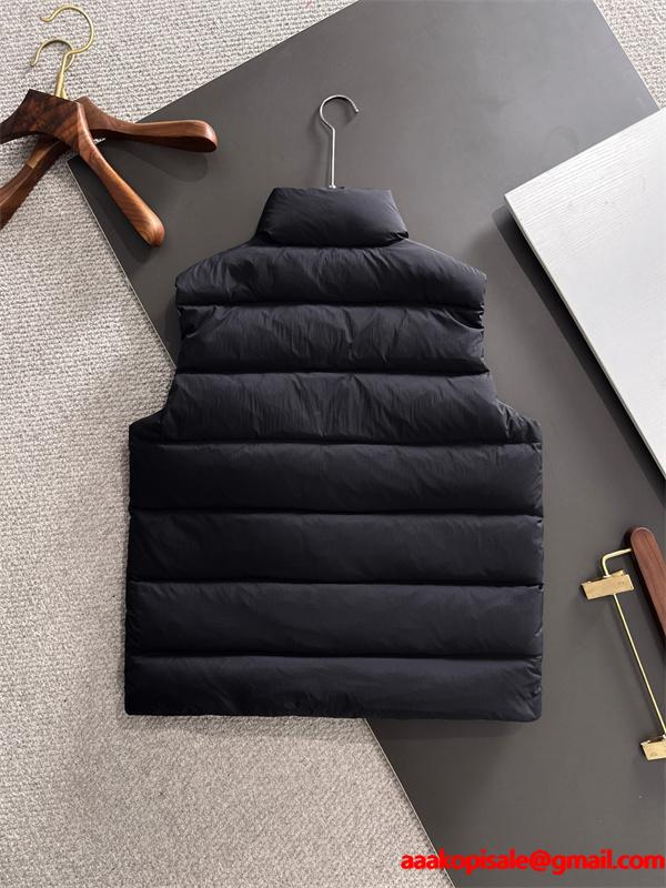 ブラックシンプル ダウンベスト モンクレール スーパーコピー アウター 秋冬 温かさ重視 MONCLER