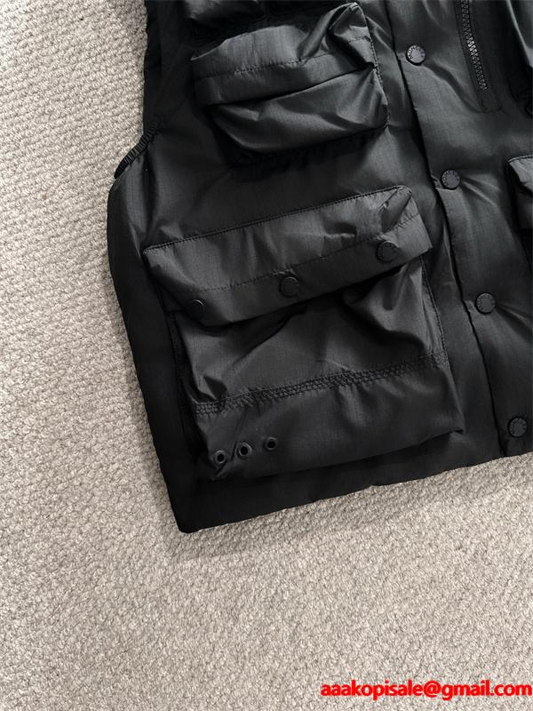 カーキマルチポケット ユーティリティ風 モンクレール コピー MONCLER ダウンベスト 秋冬高品質アクセサリー