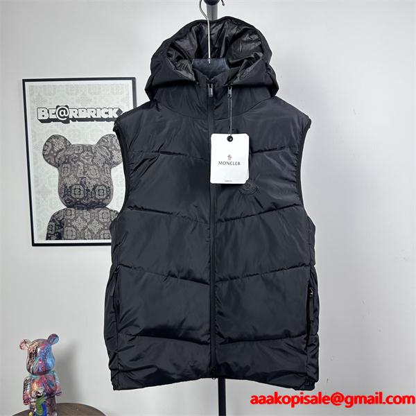 MONCLER ネイビーフード付 ダイナミックスタイル モンクレール コピー ダウンベスト 秋冬必須 高品質