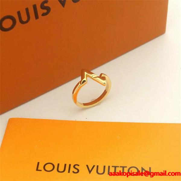 太幅デザイン 立体感豊か ルイヴィトン LOUIS VUITTON モノグラム コピー  ゴールド指輪 2025秋冬