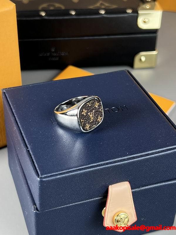 LOUIS VUITTON レディース指輪 モノグラムエンボス シルバー調 ルイヴィトン コピー  クラシック