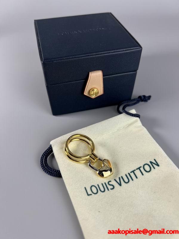 ロゴ刻印 シンプルバンド ミニマル ルイヴィトン LOUIS VUITTON スーパーコピー ユニセックス指輪