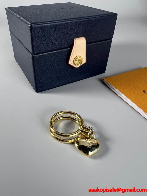 ロゴ刻印 シンプルバンド ミニマル ルイヴィトン LOUIS VUITTON スーパーコピー ユニセックス指輪