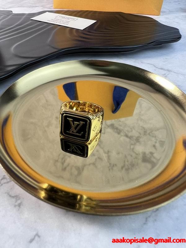 LOUIS VUITTON スーパーコピー ゴールドブロック ブラックエナメル 豪華 ルイヴィトン メンズ指輪