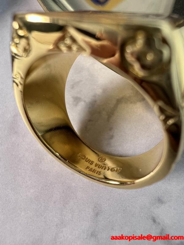 LOUIS VUITTON スーパーコピー ゴールドブロック ブラックエナメル 豪華 ルイヴィトン メンズ指輪