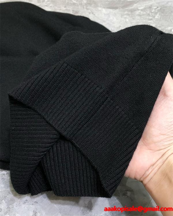 ハイネックロゴ 2025秋冬コーデ バーバリー BURBERRY スーパーコピーセーター ユニセックス クラシック