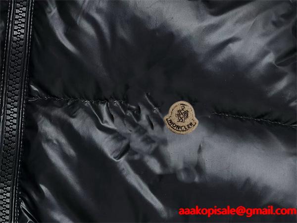 ブラックダウン レザーロゴパッチ 秋冬高級感 モンクレール スーパーコピージャケット 大人気 MONCLER