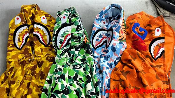 BAPE コピー 秋冬 復古 定番 グレー カモフラージュ シャーク 連帽 ジップアップ ベイプ