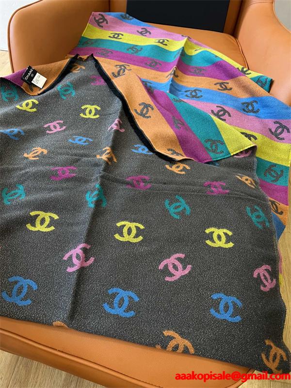 CHANEL（シャネル）2025年冬新作 ラグジュアリー カシミヤ混マルチカラー ロゴ ジャカード大判ストール / レディース＆ユニセックス