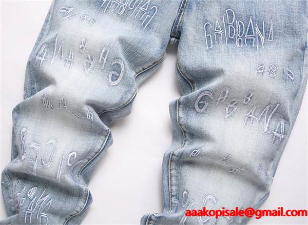 ライトブルー 满刺繍字母 デニムパンツ ドルチェ & ガッバーナ DOLCE & GABBANA スーパーコピー 秋冬 高級感