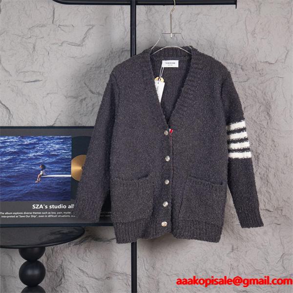 Thom Browne コピー 秋冬温かみのある 希少 ダークグレー V 领 カーディガン トムブラウン