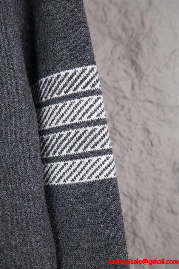 トムブラウン Thom Browne コピー 秋冬モダン トレンド ネイビー 連帽 ジップカーディガン 
