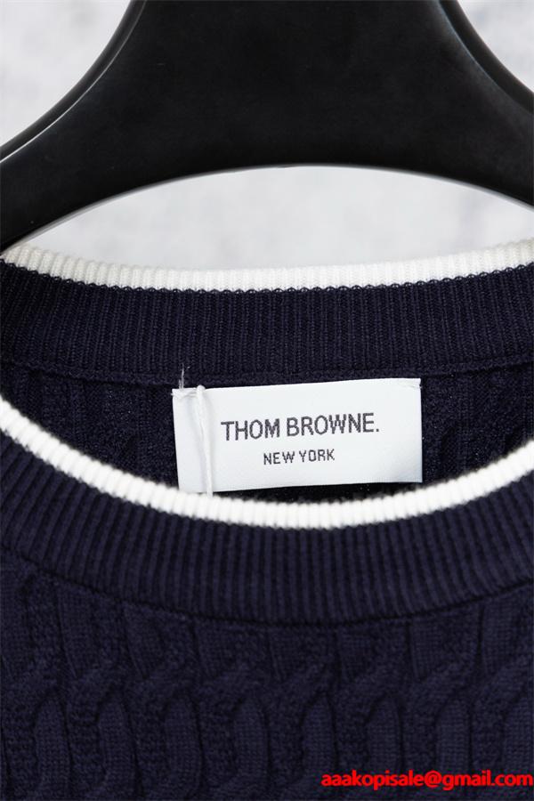 ホワイト 麻花纹 円领 セーター トムブラウン Thom Browne コピー 秋冬立体感豊か 高級 モード系