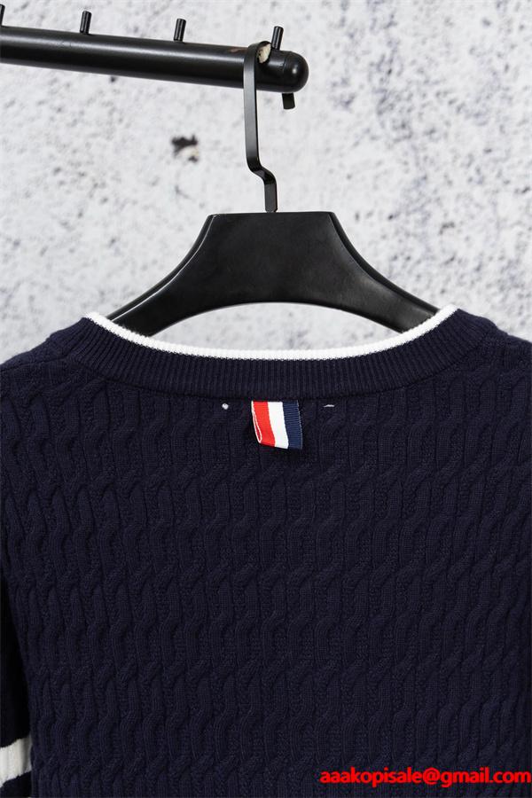 ホワイト 麻花纹 円领 セーター トムブラウン Thom Browne コピー 秋冬立体感豊か 高級 モード系