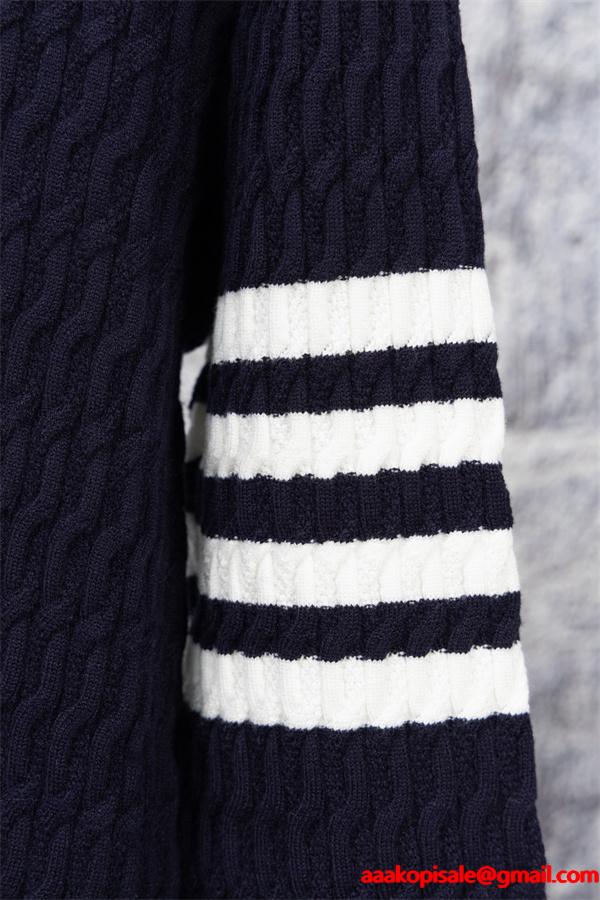 ホワイト 麻花纹 円领 セーター トムブラウン Thom Browne コピー 秋冬立体感豊か 高級 モード系