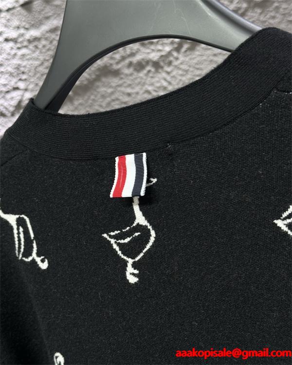 グレー × ブラック 2 色 ガチョウ刺繍 カーディガン トムブラウン Thom Browne コピー 秋冬愛らしい 定番