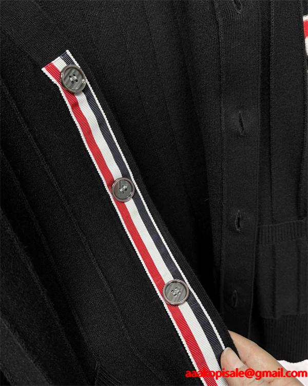 グレー × ネイビー × ブラック 3 色 リブ柄 红白条纹袖 カーディガン トムブラウン Thom Browne 偽物 秋冬洗練された 万能